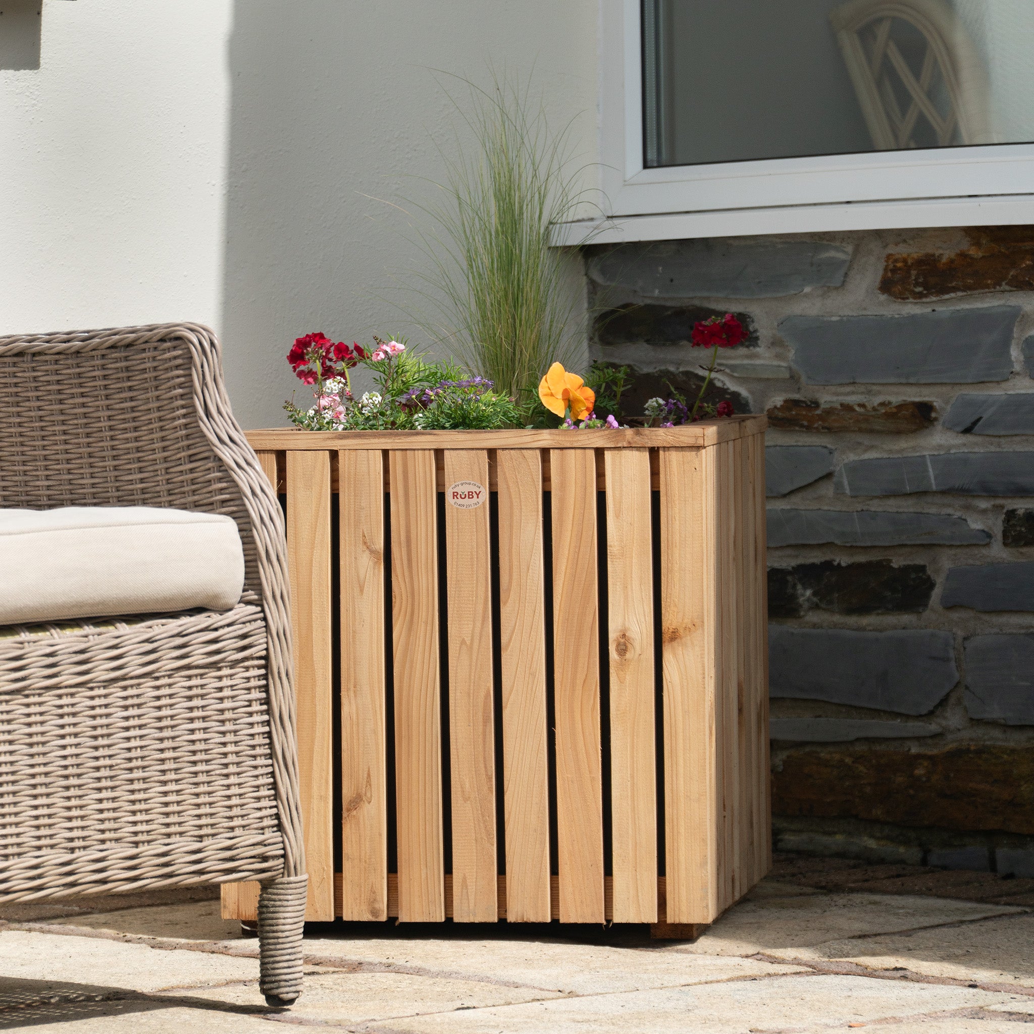 Ruby Premium Cedar Slatted Panel Planter